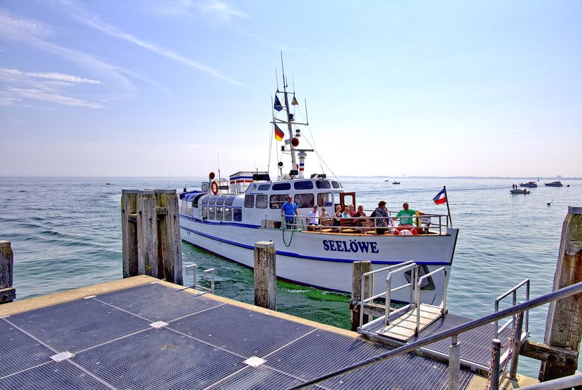 Schiff "Seelöwe" - Schifffahrt Böttcher Schiff "Seelöwe" - Schifffahrt Böttcher